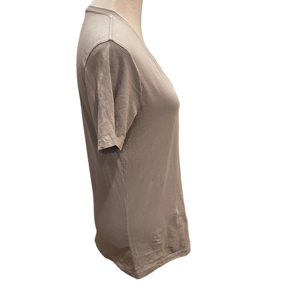 Vintage Y2K Ed Hardy Gray T-Shirt Womens Skull and Roses Graphic Tee Size Medium - Picture 5 of 16